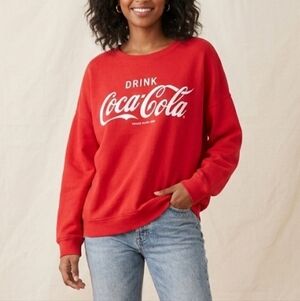 Signature by Levi Strauss & Co. x Coca-Cola Red Graphic Rayon Sweatshirt, XL